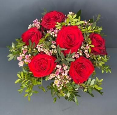 6 Red Roses Handtied